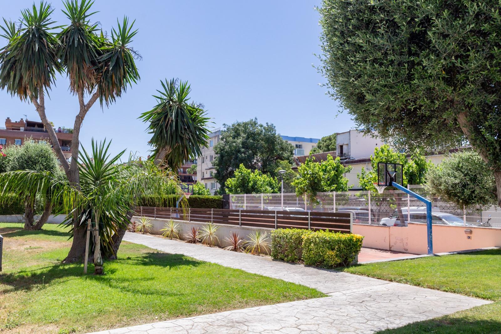 Imagen 37 Ático en venta en Salou / Centro urbano, zona residencial tranquila.