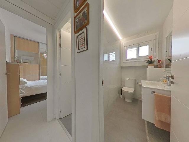 Imagen 10 Inmueble 303989 - Casa Aislada en venta en Salou / Cap Salou, zona tranquila.
