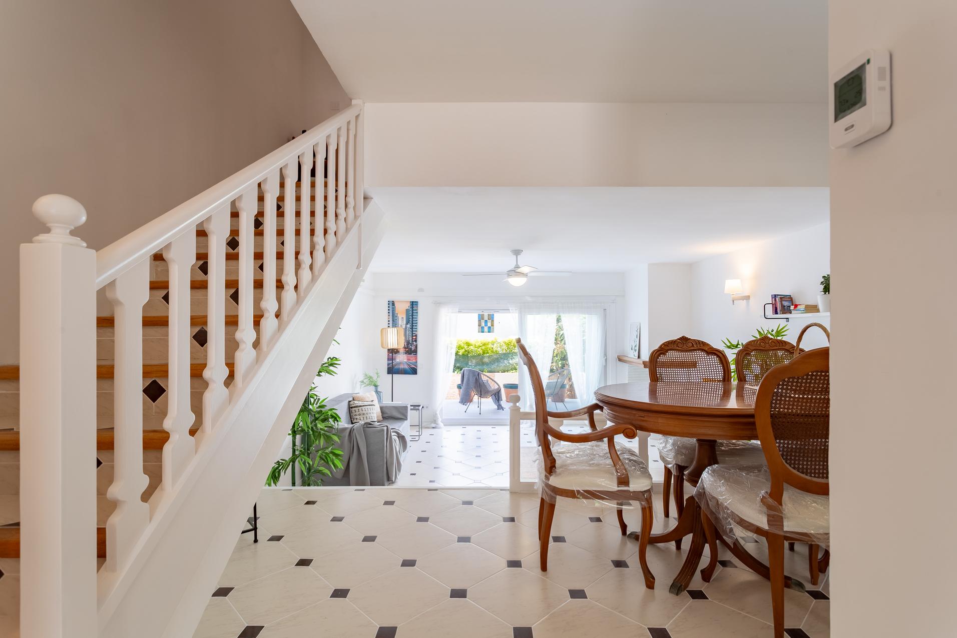 Imagen 8 Casa Adosada en venta en Salou / Zona Covamar, cerca de Plaça Europa.