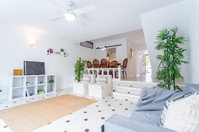 Imagen 3 Inmueble 304048 - Casa Adosada en venta en Salou / Zona Covamar, cerca de Plaça Europa.