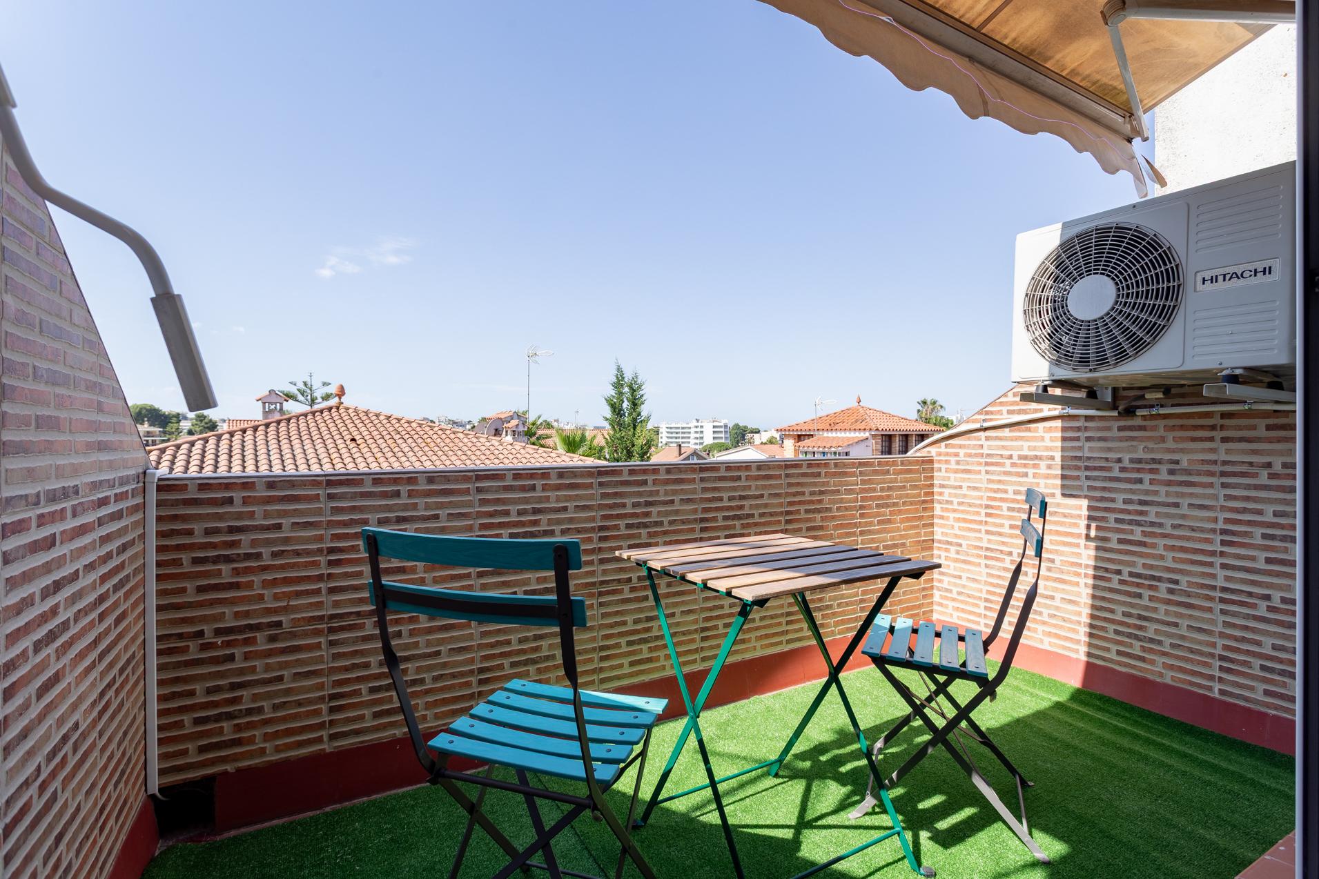 Imagen 18 Casa Adosada en venta en Salou / Zona Covamar, cerca de Plaça Europa.