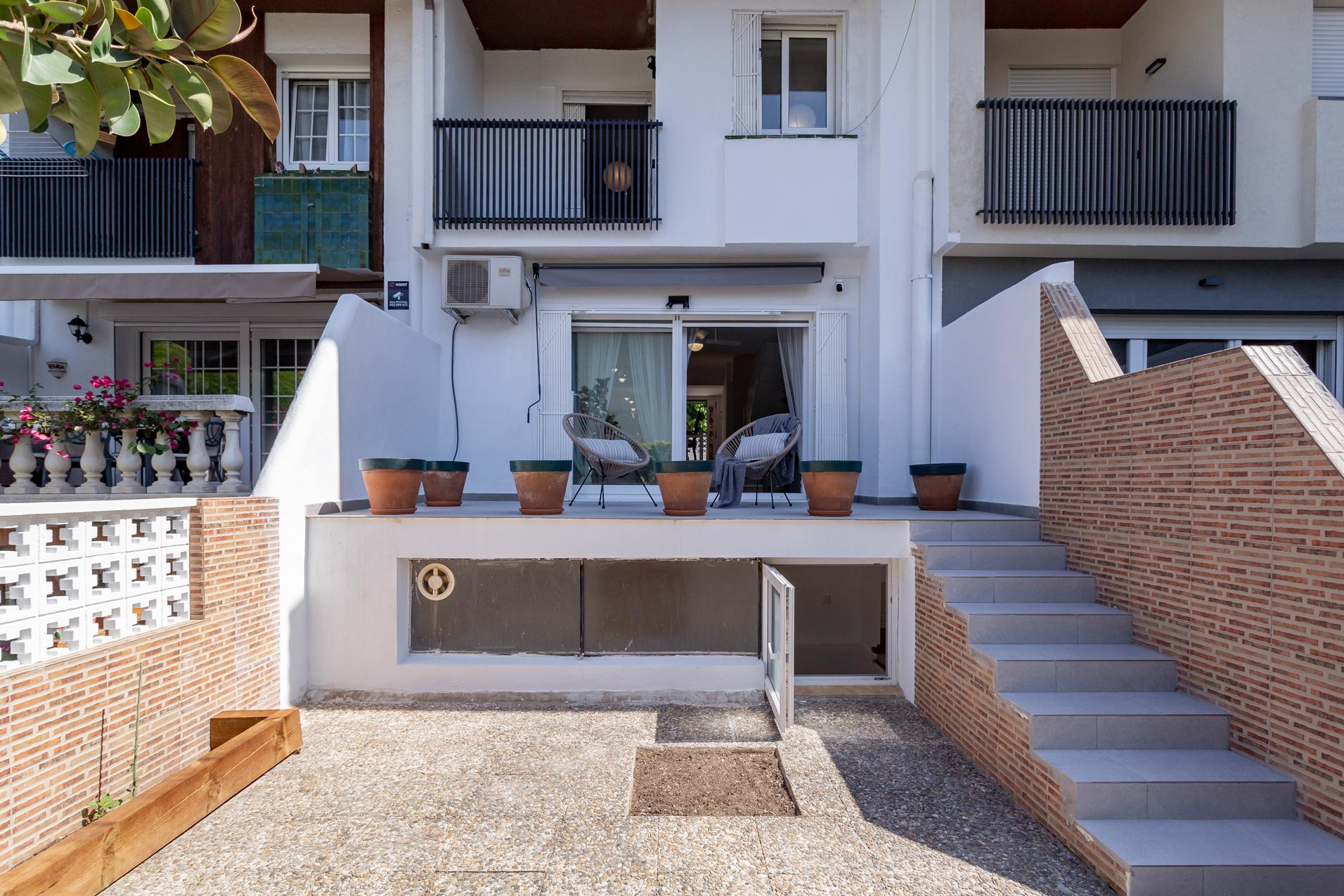 Imagen 38 Casa Adosada en venta en Salou / Zona Covamar, cerca de Plaça Europa.