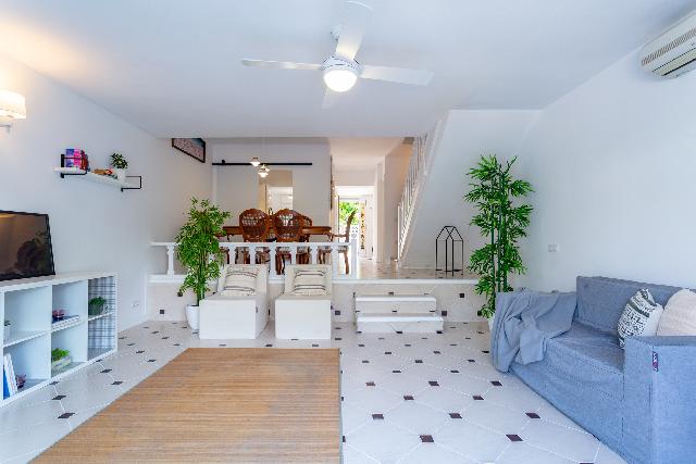 Imagen 2 Inmueble 304048 - Casa Adosada en venta en Salou / Zona Covamar, cerca de Plaça Europa.