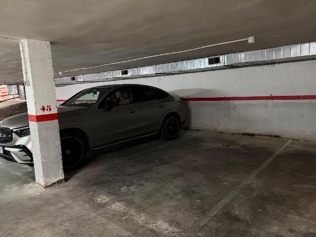Imagen 1 Inmueble 304242 - Parking Coche en venta en Salou / Amplia plaza de aparcamiento en Calle Louis Braille.