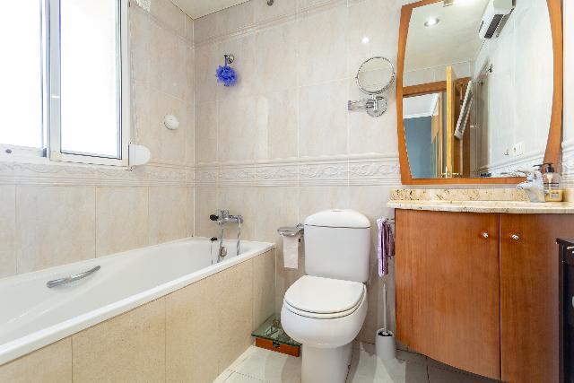 Imagen 26 Inmueble 304749 - Casa Adosada en venta en Salou / Casa adosada en la zona residencial Xalets de Salou.
