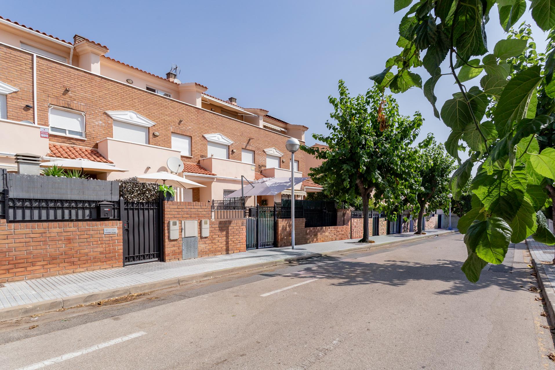 Imagen 2 Casa Adosada en venta en Salou / Casa adosada en la zona residencial Xalets de Salou.