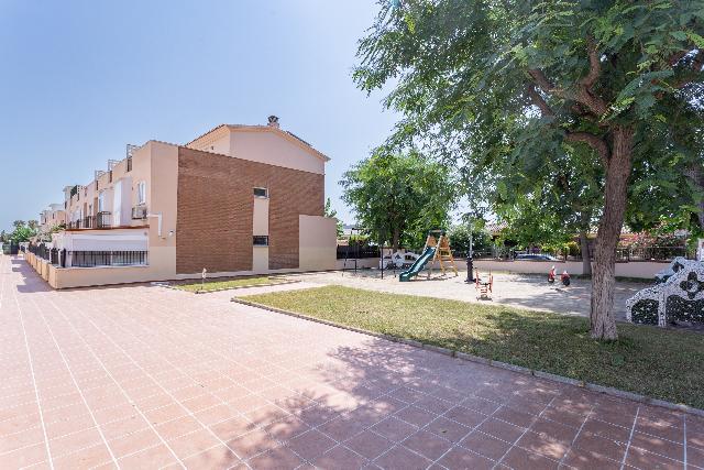 Imagen 39 Inmueble 304749 - Casa Adosada en venta en Salou / Casa adosada en la zona residencial Xalets de Salou.