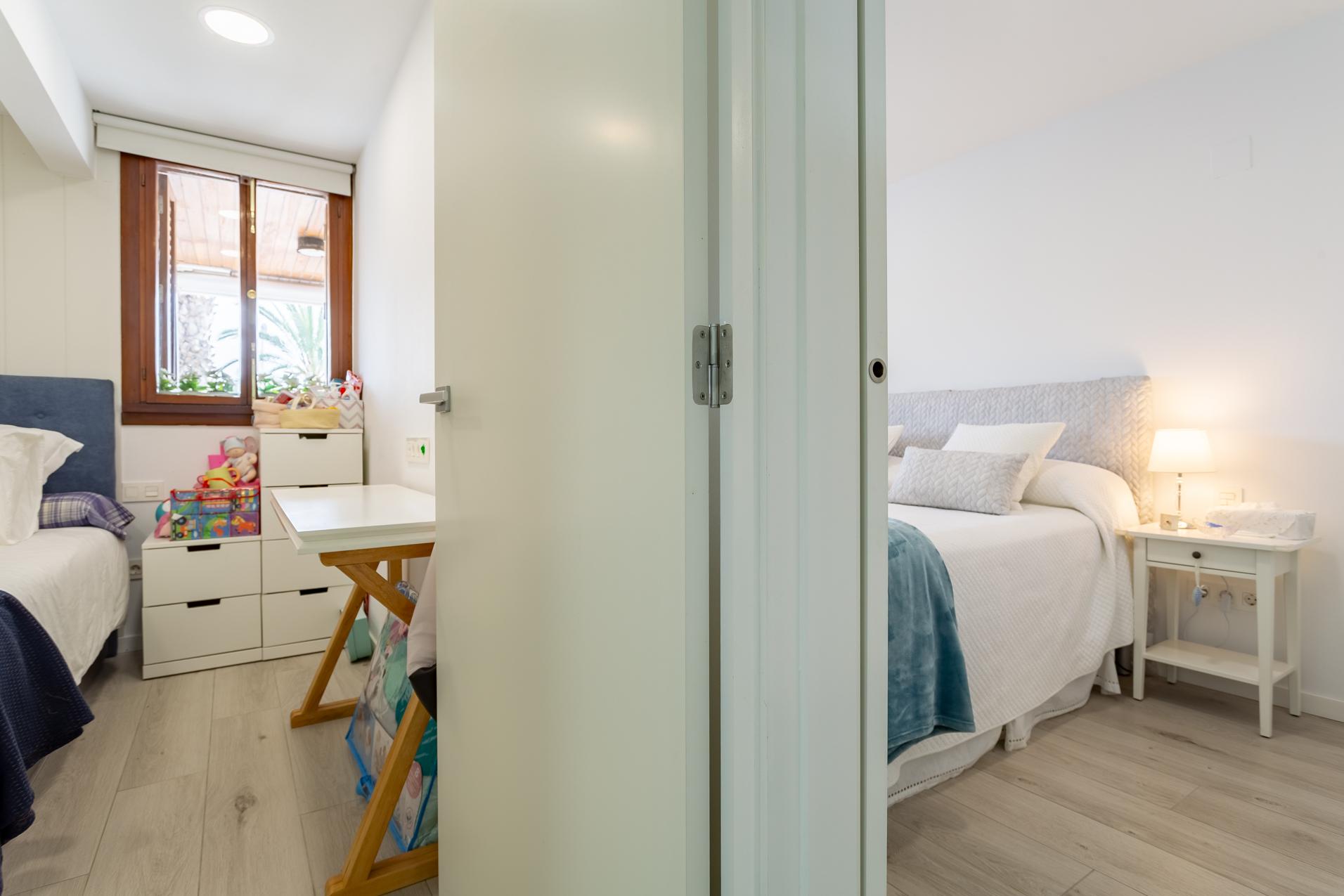 Imagen 4 Apto. Playa en venta en Salou / Paseo miramar, junto a la playa