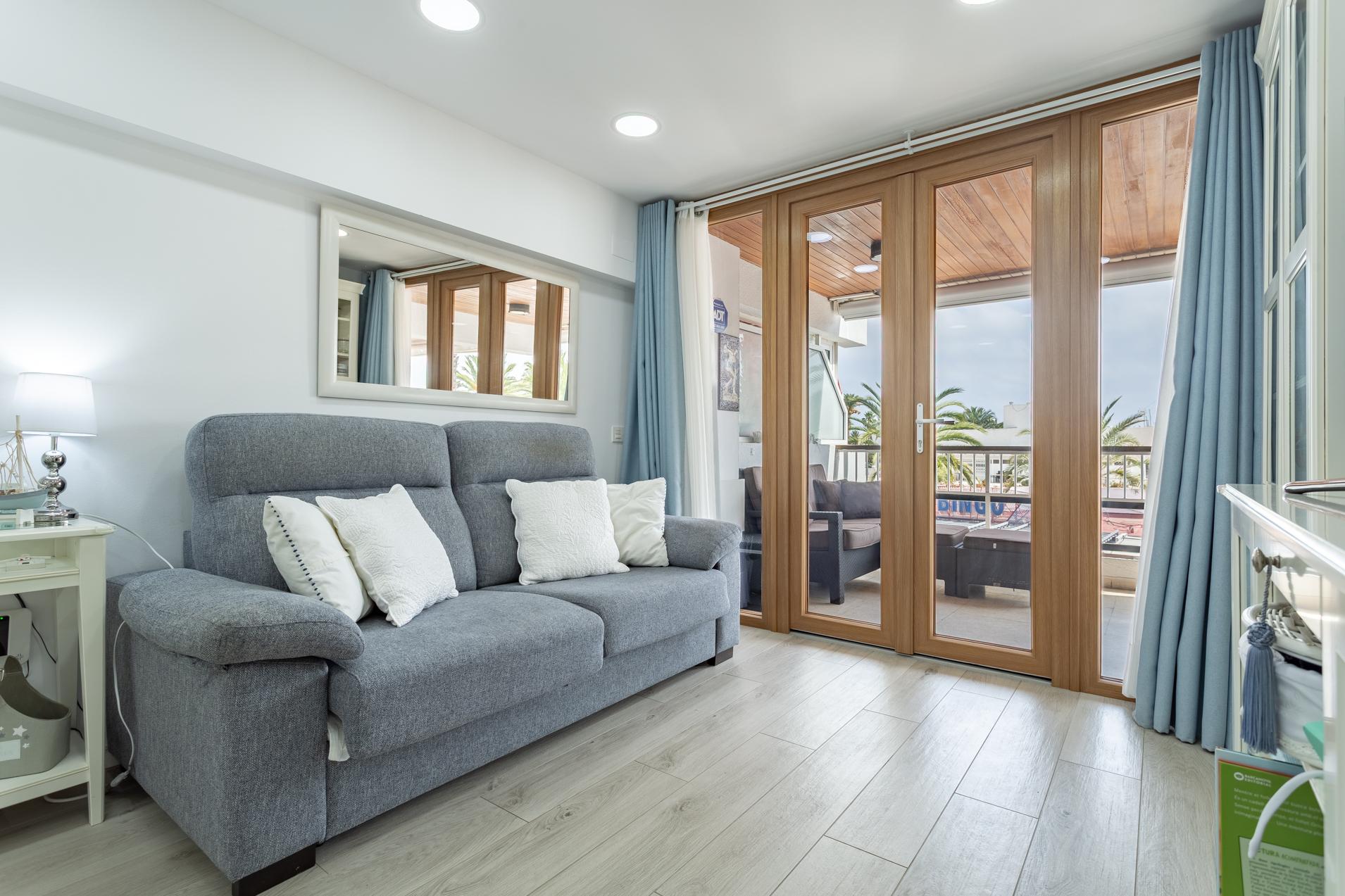 Imagen 1 Apto. Playa en venta en Salou / Paseo miramar, junto a la playa