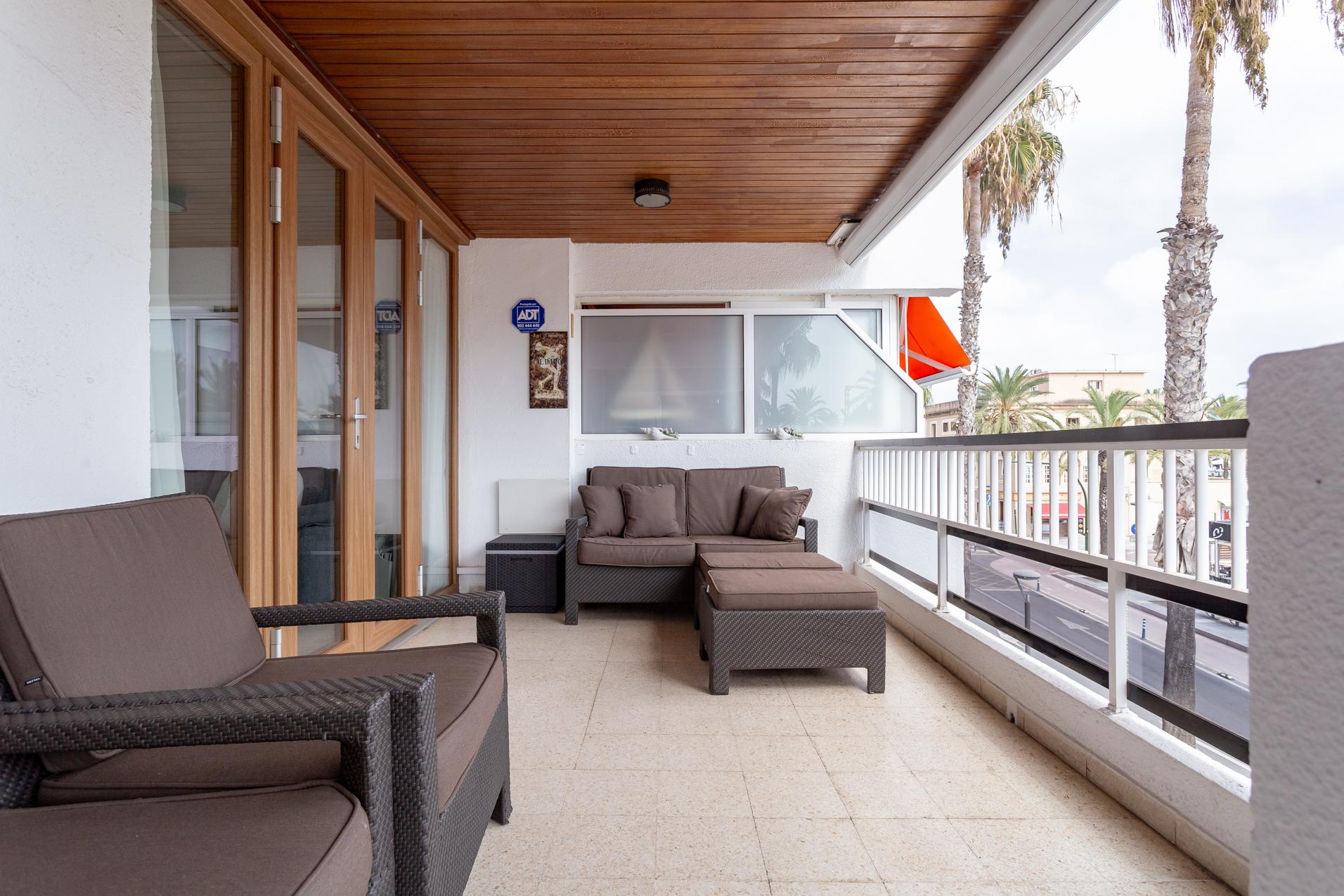 Imagen 20 Apto. Playa en venta en Salou / Paseo miramar, junto a la playa