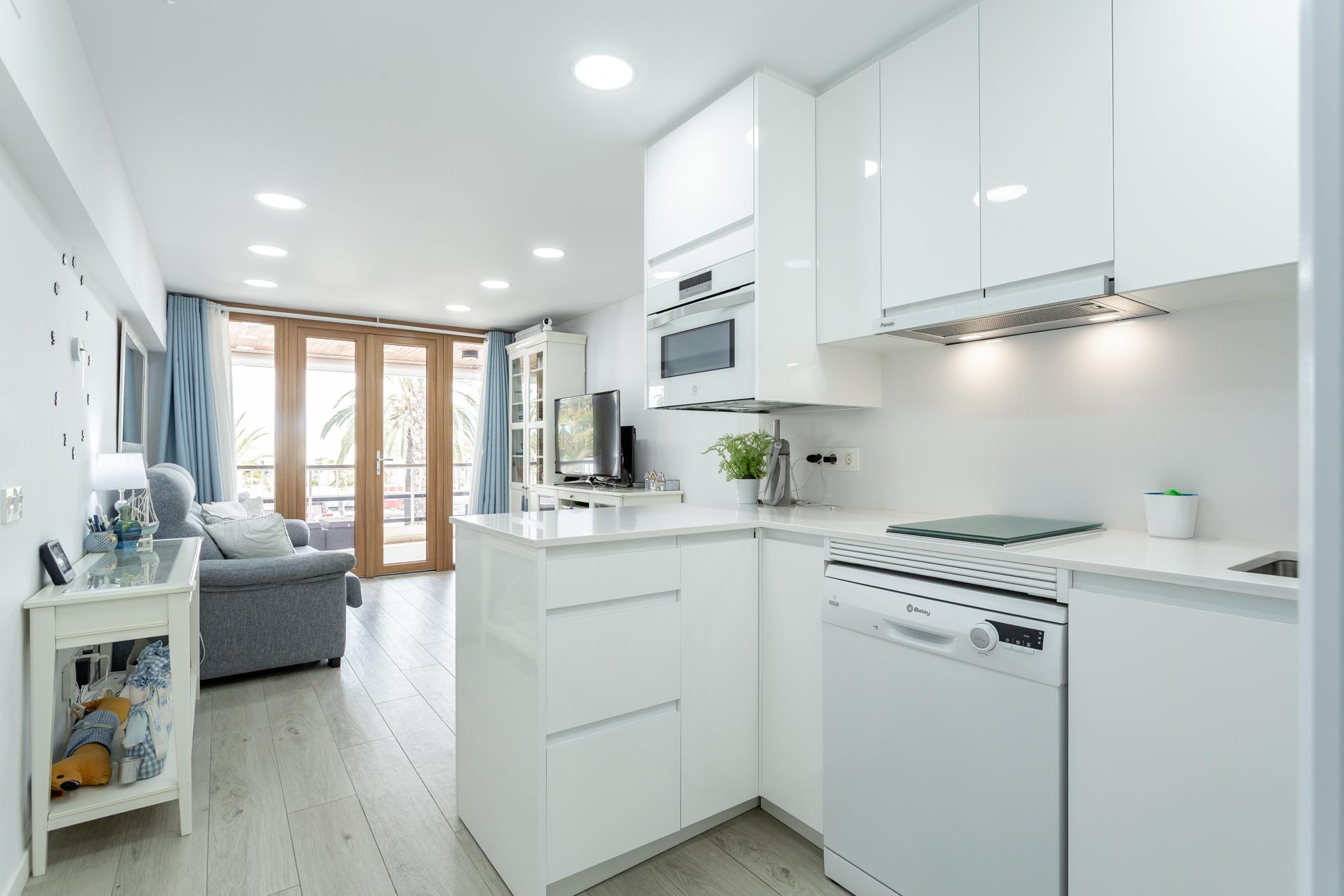 Imagen 19 Apto. Playa en venta en Salou / Paseo miramar, junto a la playa