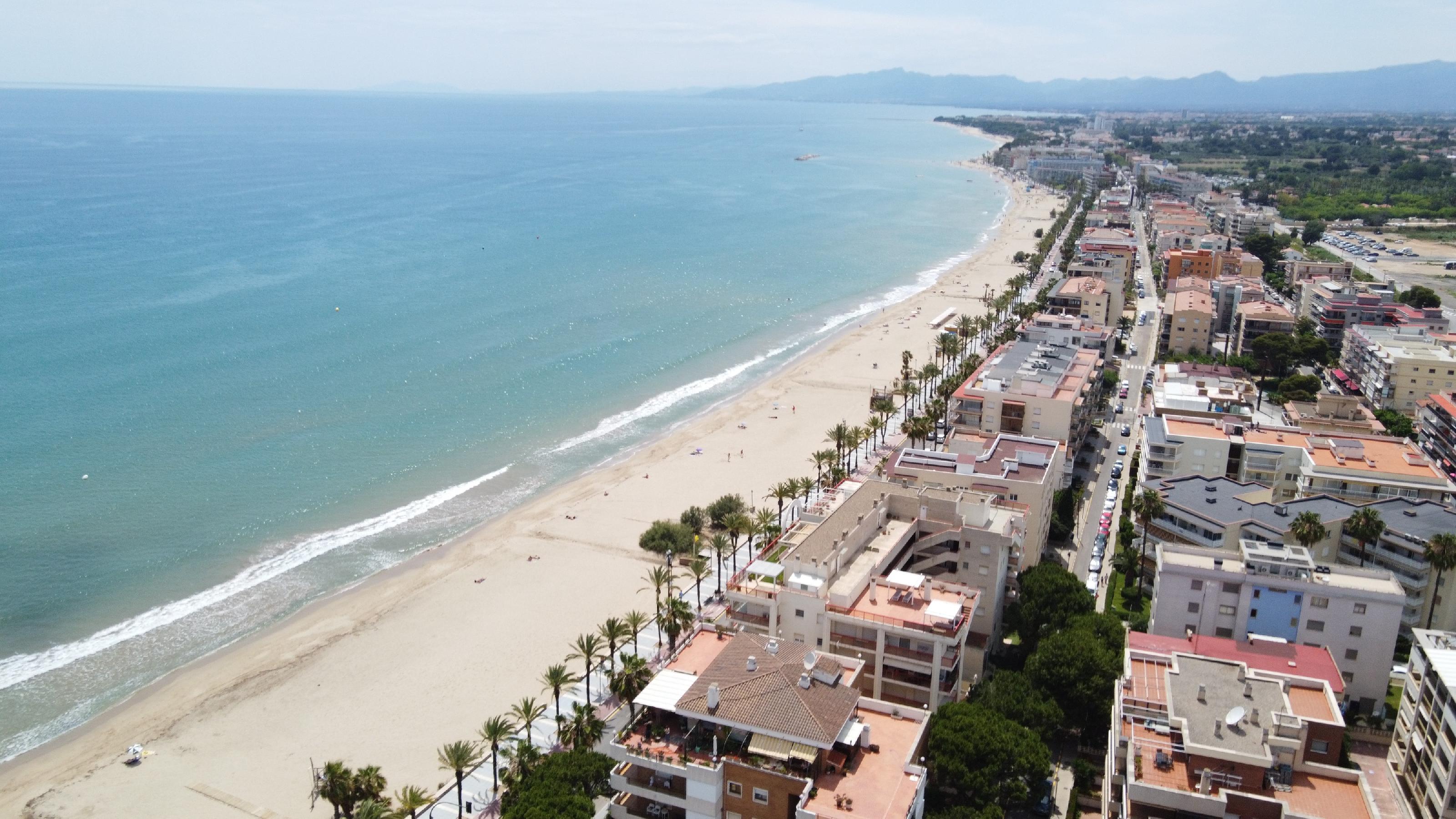 Imagen 30 Apto. Playa en venta en Salou / Paseo miramar, junto a la playa
