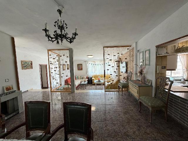 Imagen 7 Inmueble 305317 - Casa Aislada en venta en Sant Jaume Dels Domenys / Casa individual en la prestigiosa urb. ...