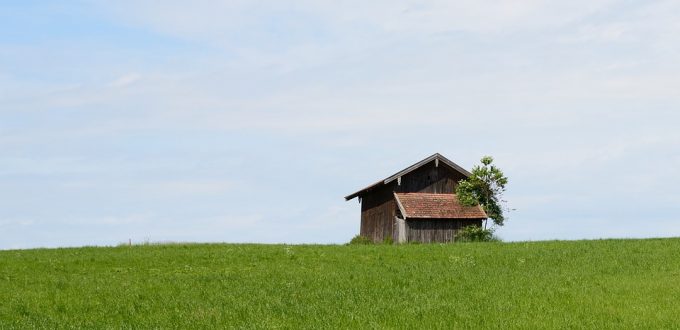 field-barn-795141_960_720