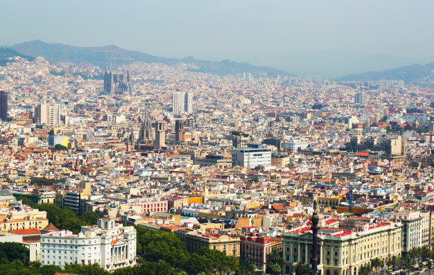 vista-aerea-barrios-antiguos-barcelona_1398-4650